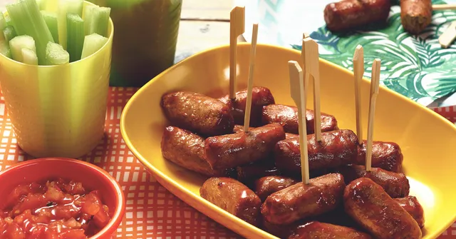 Dream Station's live food station offerings: Cocktail sausage