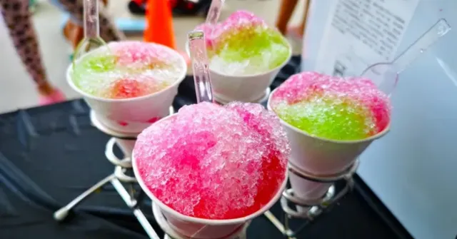Dream Station's live food station offerings: Ice ball