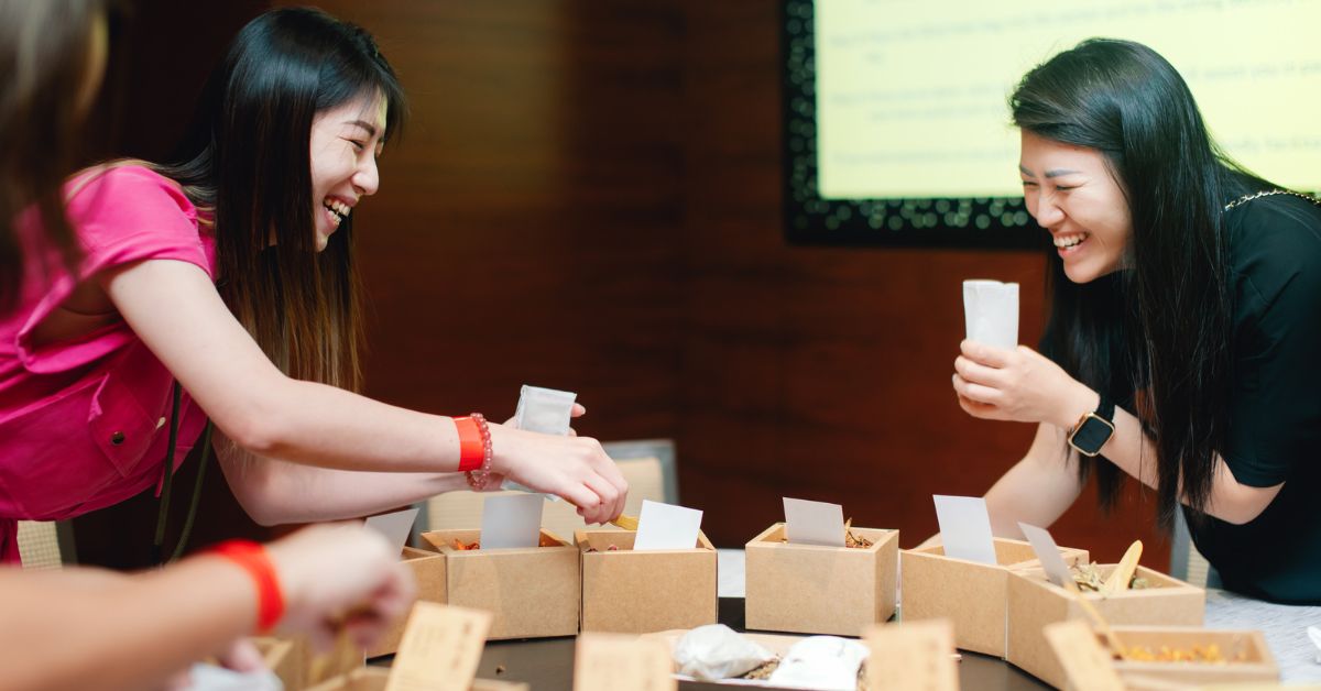 Dream Station's herbal sachet DIY station