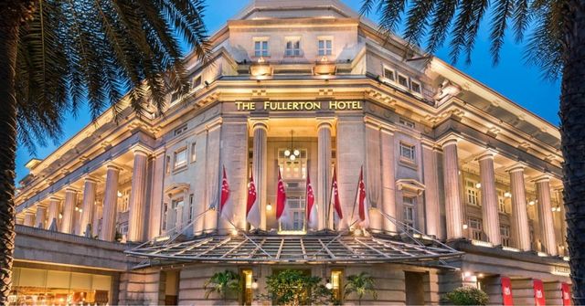 Elegant exterior view of the Fullerton Hotel