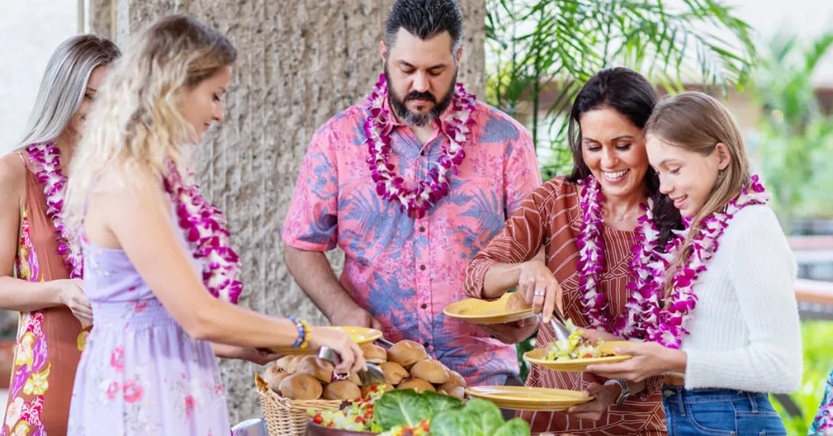 One of poppular dinner and dance themes: Hawaiian Luau
